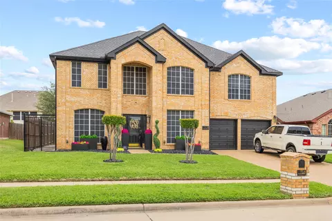 716 Mulberry Ln, Desoto, TX 75115