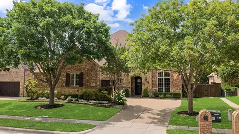 8105 Blue Hole Ct, Mckinney, TX 75070
