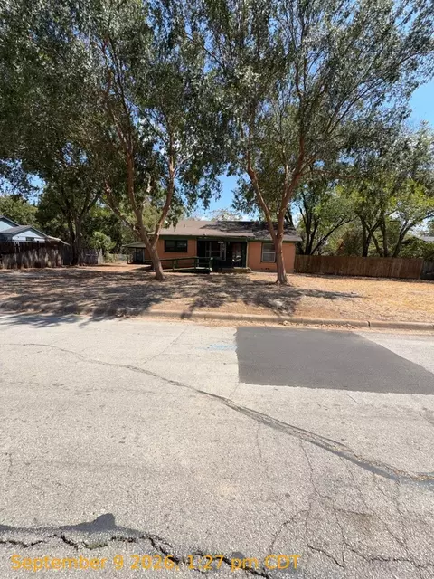 2613 Mc Gee St, Fort Worth, TX 76112
