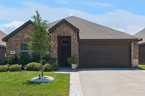 3140 Patton Ln, Heartland, TX 75126