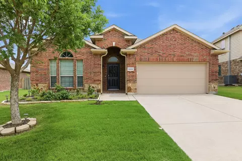 10856 Middleglen Rd, Haslet, TX 76052