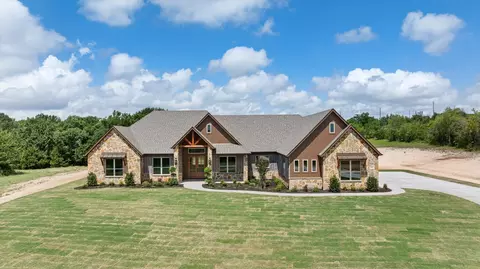 206 Morning Dove Ct, Cresson, TX 76035