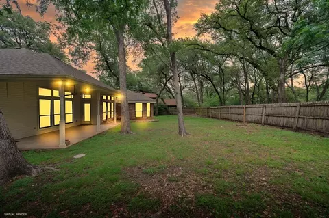 Exterior - 3208 Park Lake Dr, Waco, TX 76708 photo 4 of 5