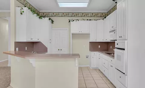 Kitchen - 3208 Park Lake Dr, Waco, TX 76708 photo 2 of 5