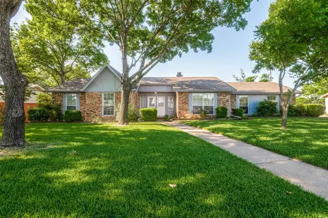 608 Cardinal Dr, Ovilla, TX 75154