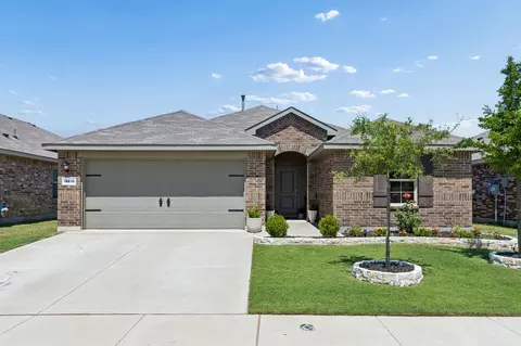 16616 Porterfield Ln, Justin, TX 76247