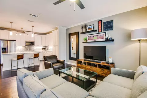 2500 King Arthur Blvd #207, The Colony, TX 75056