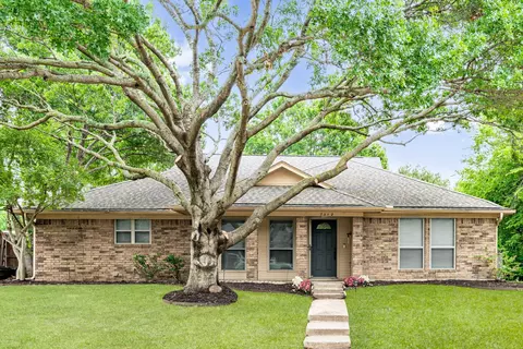 7312 Elizabeth Pl, Plano, TX 75025