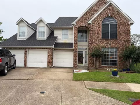6204 High Brush Cir, Dallas, TX 75249