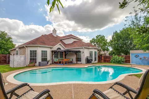 5424 Meadow Valley Dr, Fort Worth, TX 76123