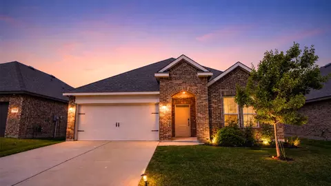 710 John Adams Ct, Fate, TX 75189