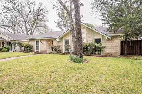 2710 Ashglen Dr, Garland, TX 75043