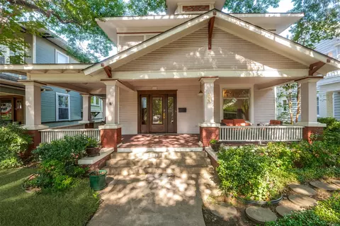 111 S Willomet Ave, Dallas, TX 75208