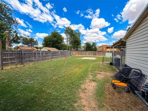 Exterior - 1002 N Avenue H, Haskell, TX 79521 photo 6 of 6