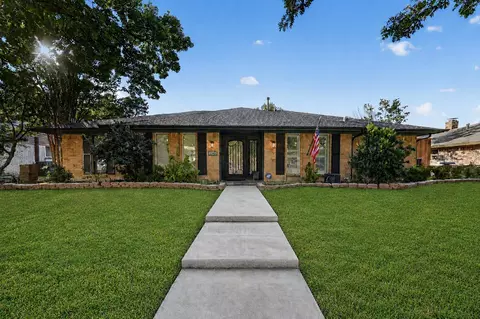 2709 Chadwick Dr, Plano, TX 75075