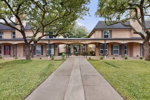 7820 Meadow Park Dr #215, Dallas, TX 75230