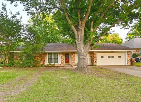 1416 E Windsor Dr, Denton, TX 76209