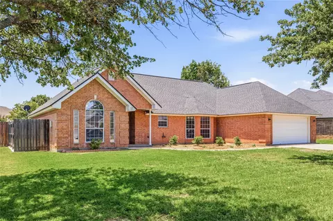 1406 Glenwood Dr, Stephenville, TX 76401