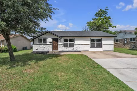 3265 Earle Dr, Haltom City, TX 76117