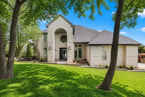 810 Pennsylvania Ave, Kennedale, TX 76060