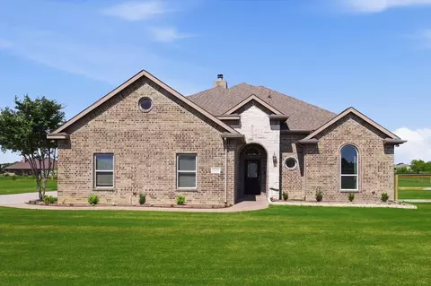 5560 Virginia Dr, Dish, TX 76247
