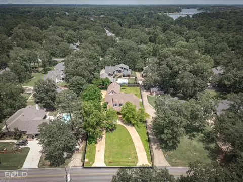 205 Old Palmetto Rd, Benton, LA 71006