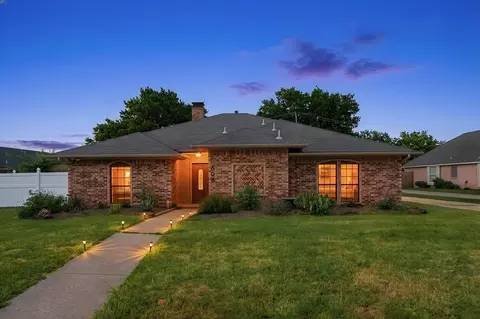 638 Park Ln, Highland Village, TX 75077