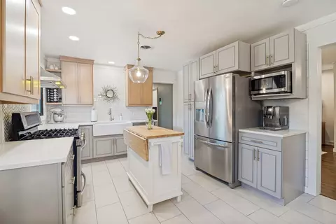 11363 Rupley Ln, Dallas, TX 75218
