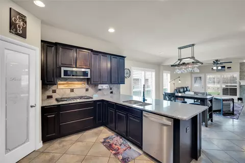 5913 Warmouth Dr, Fort Worth, TX 76179
