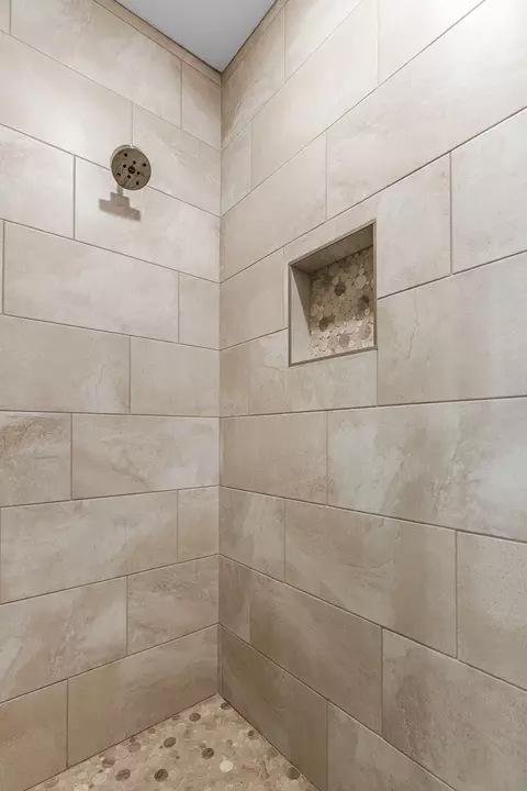 Bath - 515 Sales Rd, Windthorst, TX 76389 photo 4 of 5