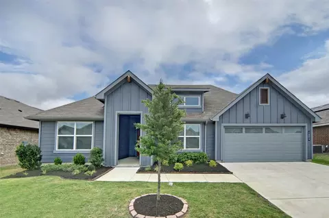 1604 Forest Park Dr, Alvarado, TX 76009