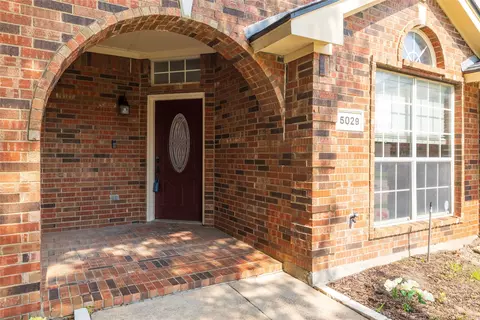5029 Skymeadow Dr, Fort Worth, TX 76135