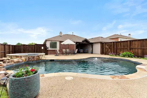 5006 Astor Trl, Sachse, TX 75048