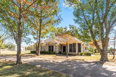 1199 Cedar Ln, Kaufman, TX 75142