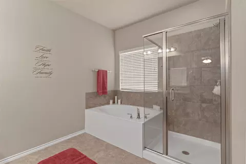 5905 Marsh Rail Dr, Denton, TX 76208 photo 13