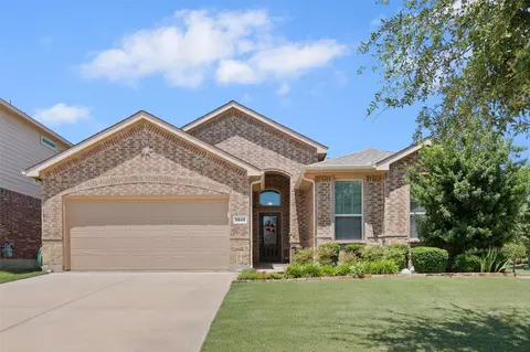 5905 Marsh Rail Dr, Denton, TX 76208
