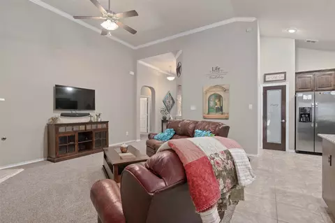 5905 Marsh Rail Dr, Denton, TX 76208 photo 7