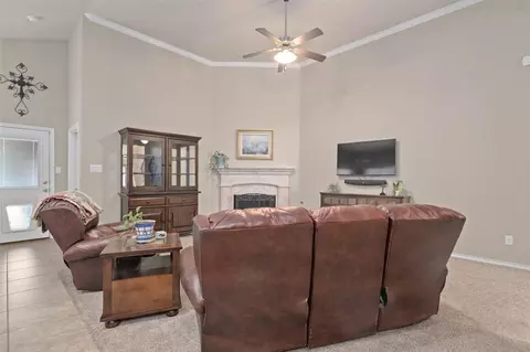 5905 Marsh Rail Dr, Denton, TX 76208 photo 6