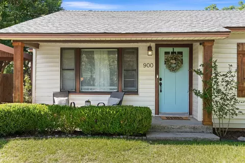 900 W Reeves, Decatur, TX 76234