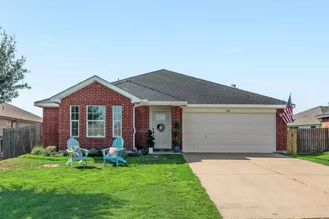 808 Sage Cir, Burleson, TX 76028
