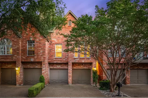 4133 Towne Green Cir, Addison, TX 75001