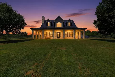 150 Summer Stone Ct, Weatherford, TX 76087