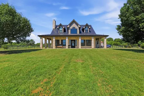 150 Summer Stone Ct, Weatherford, TX 76087