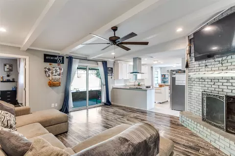 7501 Trimble Dr, Fort Worth, TX 76134
