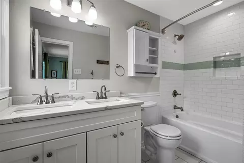 Bath - 3816 Pine Ave, Waco, TX 76708 photo 1 of 2