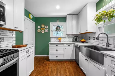 Kitchen - 3816 Pine Ave, Waco, TX 76708 photo 2 of 3