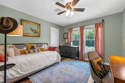 Bedroom - 3816 Pine Ave, Waco, TX 76708 photo 4 of 5