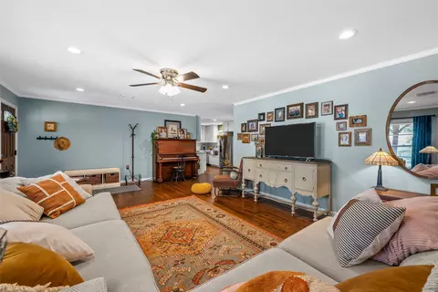 Living - 3816 Pine Ave, Waco, TX 76708 photo 5 of 5