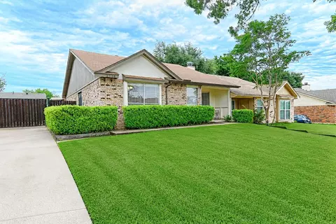 3006 Kathleen Ln, Euless, TX 76039