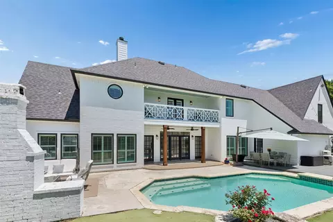 221 Carriage Hill Ln, Heath, TX 75032